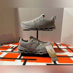 On Cloud Sky Youth/Unisex - Brand NEW with box!